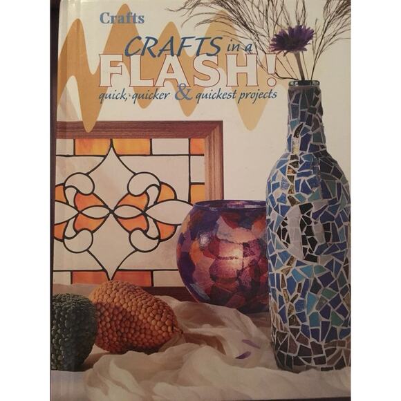 Crafts‎ In A Flash Book - Picture 1 of 1